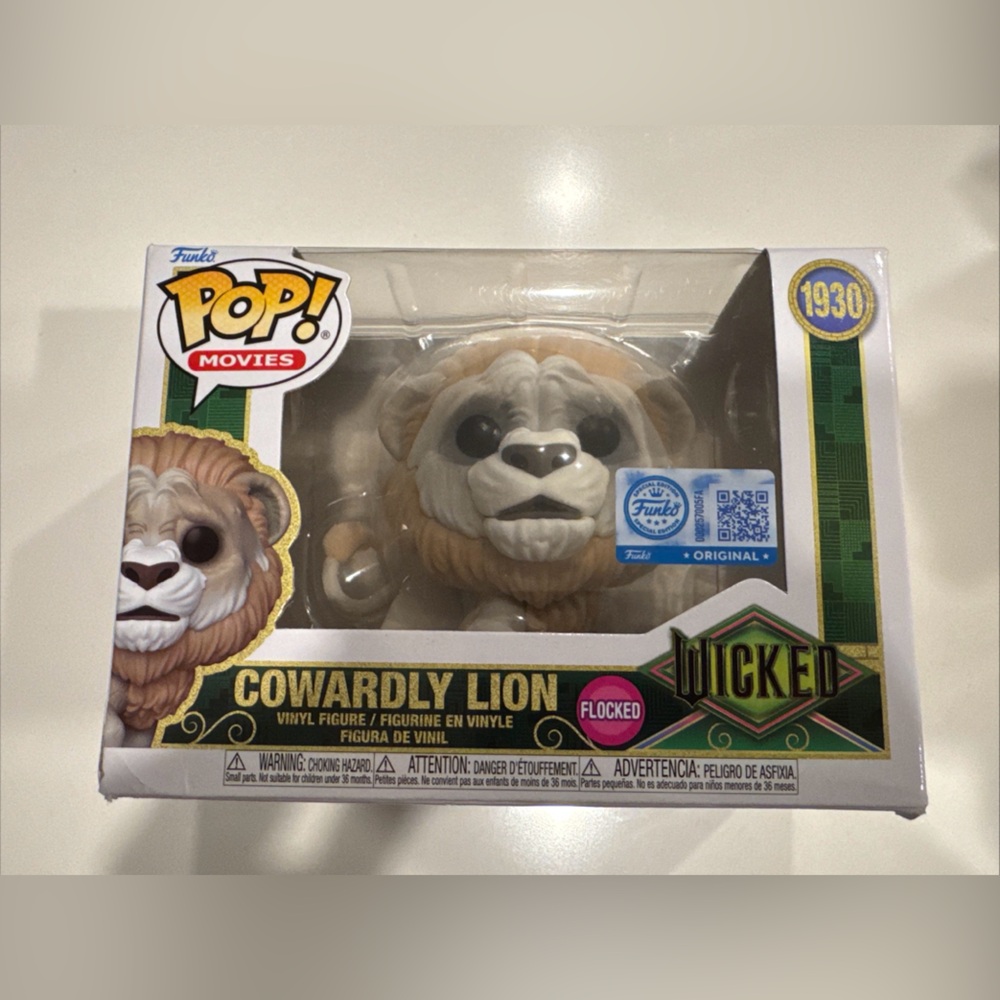 Funko Pop Movies Wicked Cowardly Lion #1930 Flocked Vinyl Figure